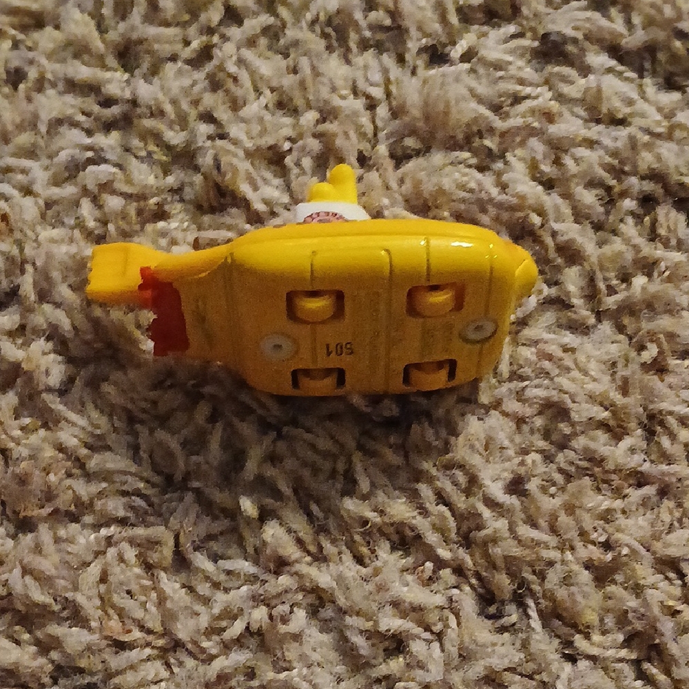 Yellow Submarine Toy for Imaginative Play - Picture 2 of 5